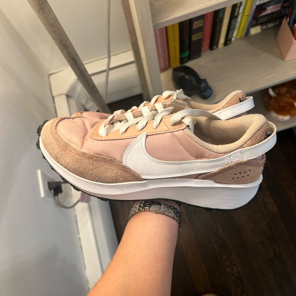 Nike waffle debut light pink suede